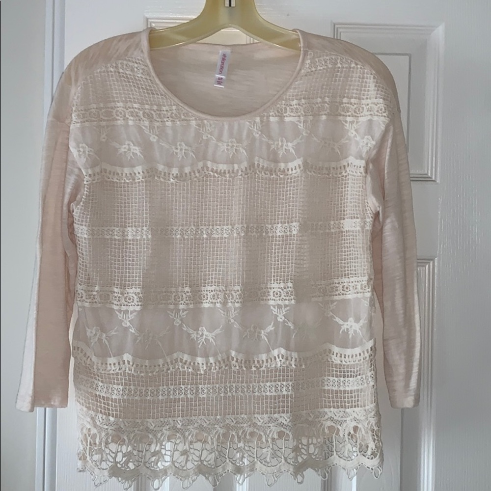 Lace Creme Long Sleeve